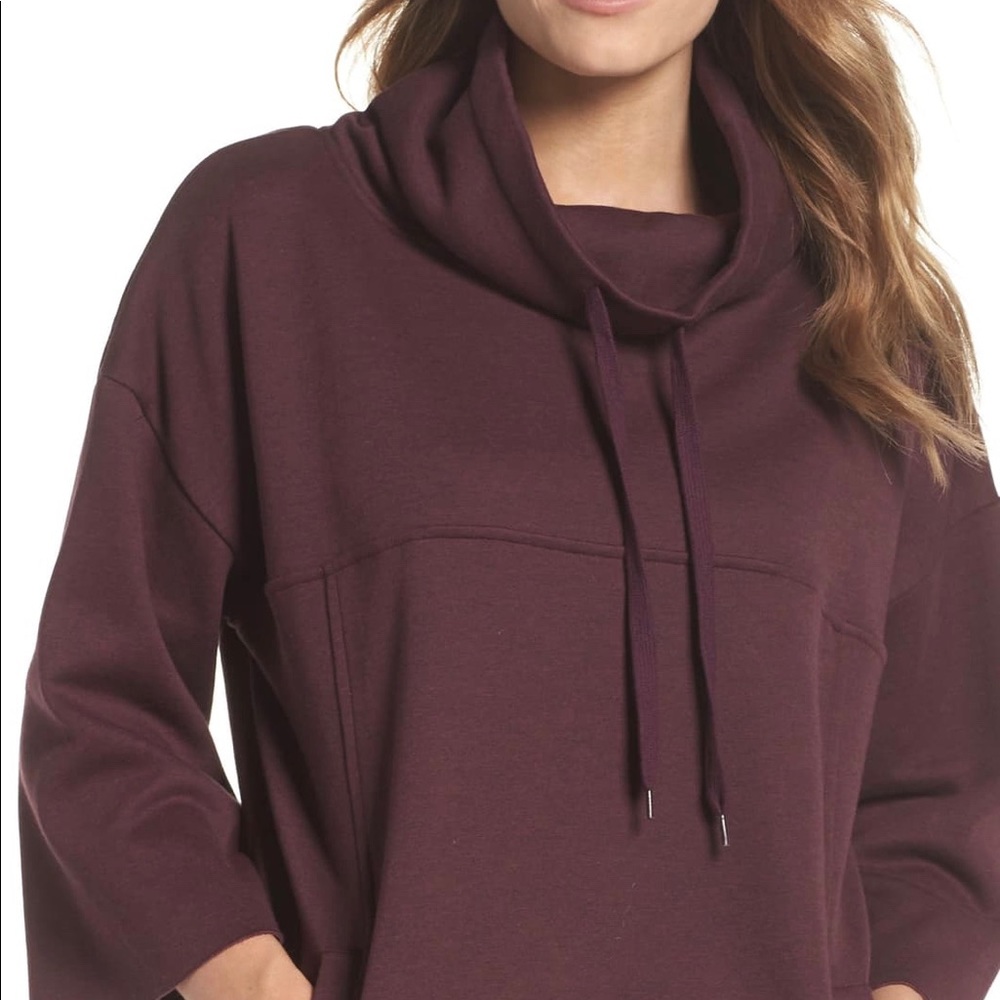 UGG Astrid poncho with drawstrings Maroon